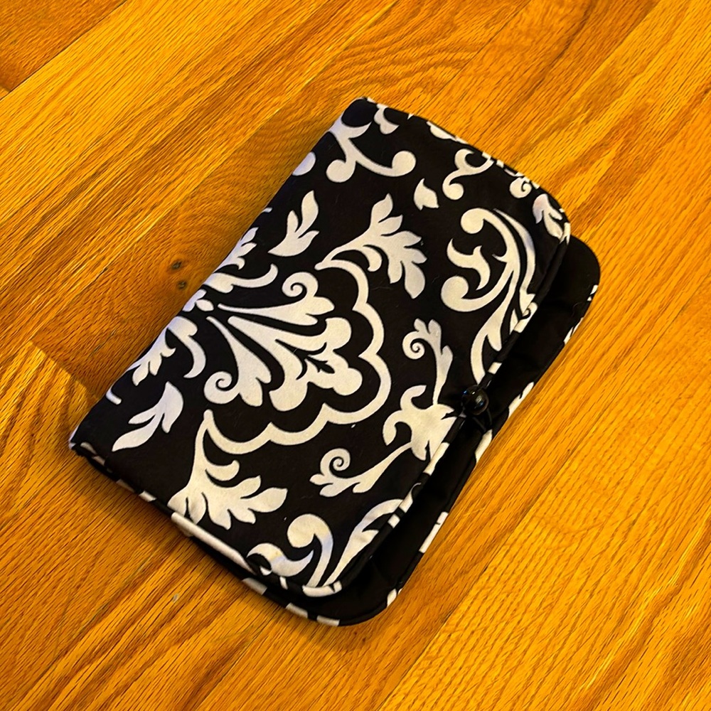 Thirty One Gifts Parisian Pop Jewelry Roll